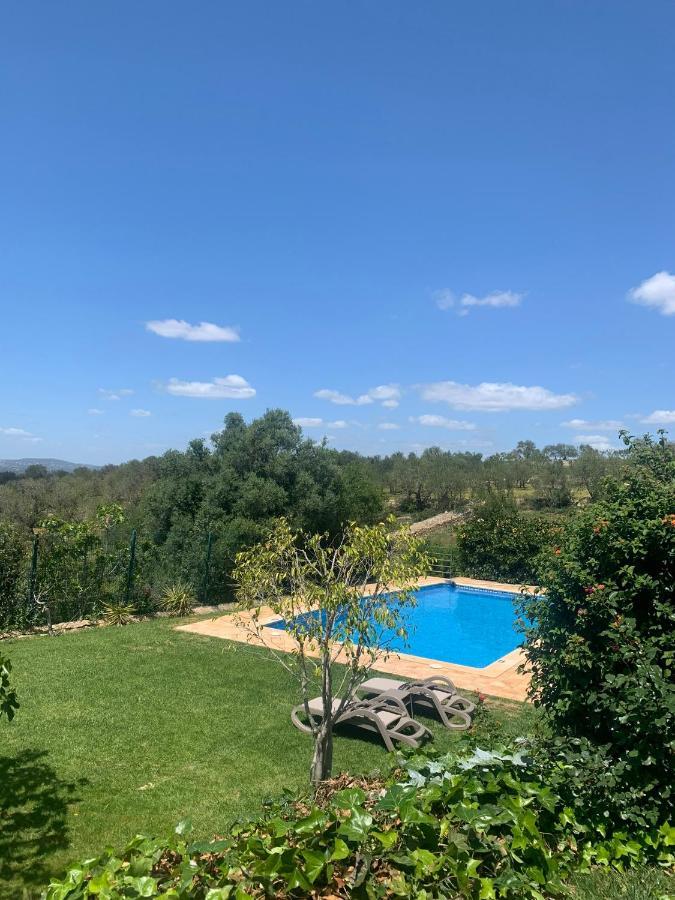 Villa Tranberg Suites Ferreiras Exterior photo