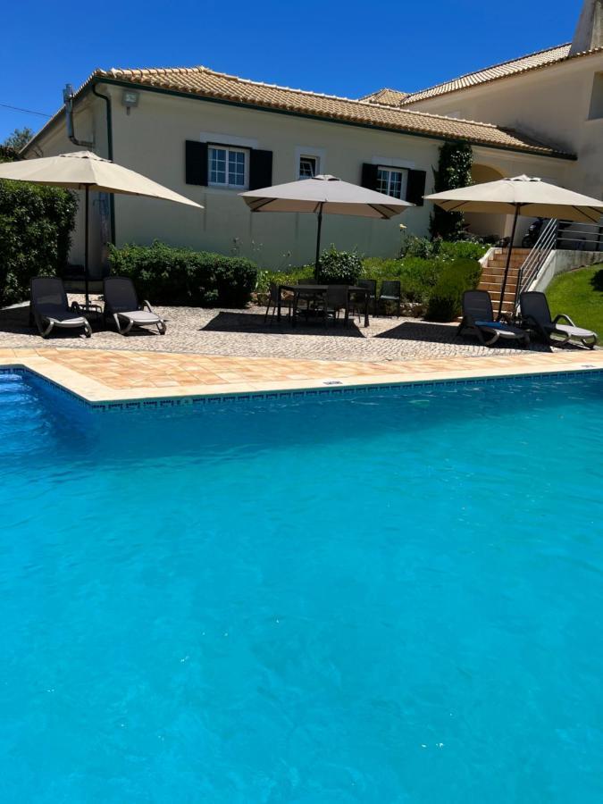Villa Tranberg Suites Ferreiras Exterior photo